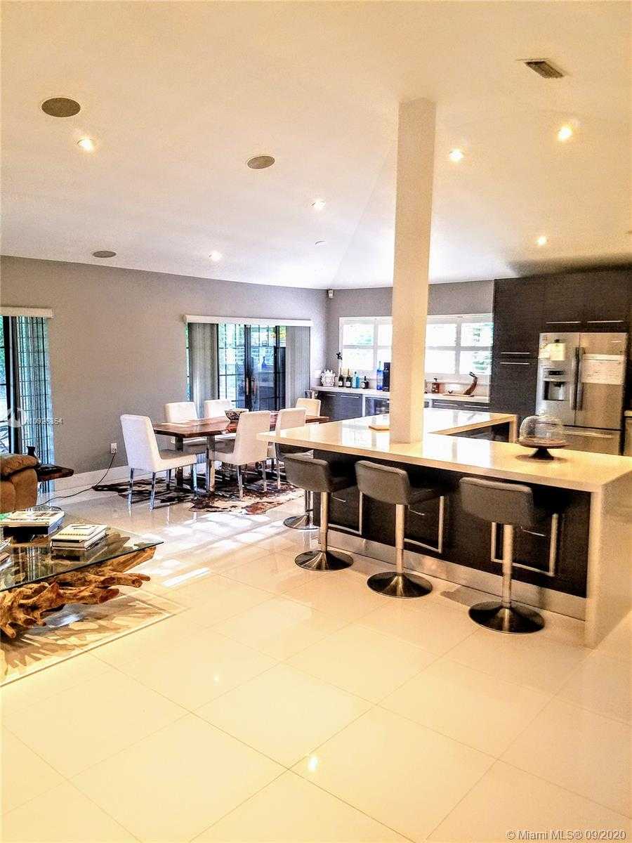 Small Image of 6440 SOUTH WEST 144TH ST, Coral Gables Number 27