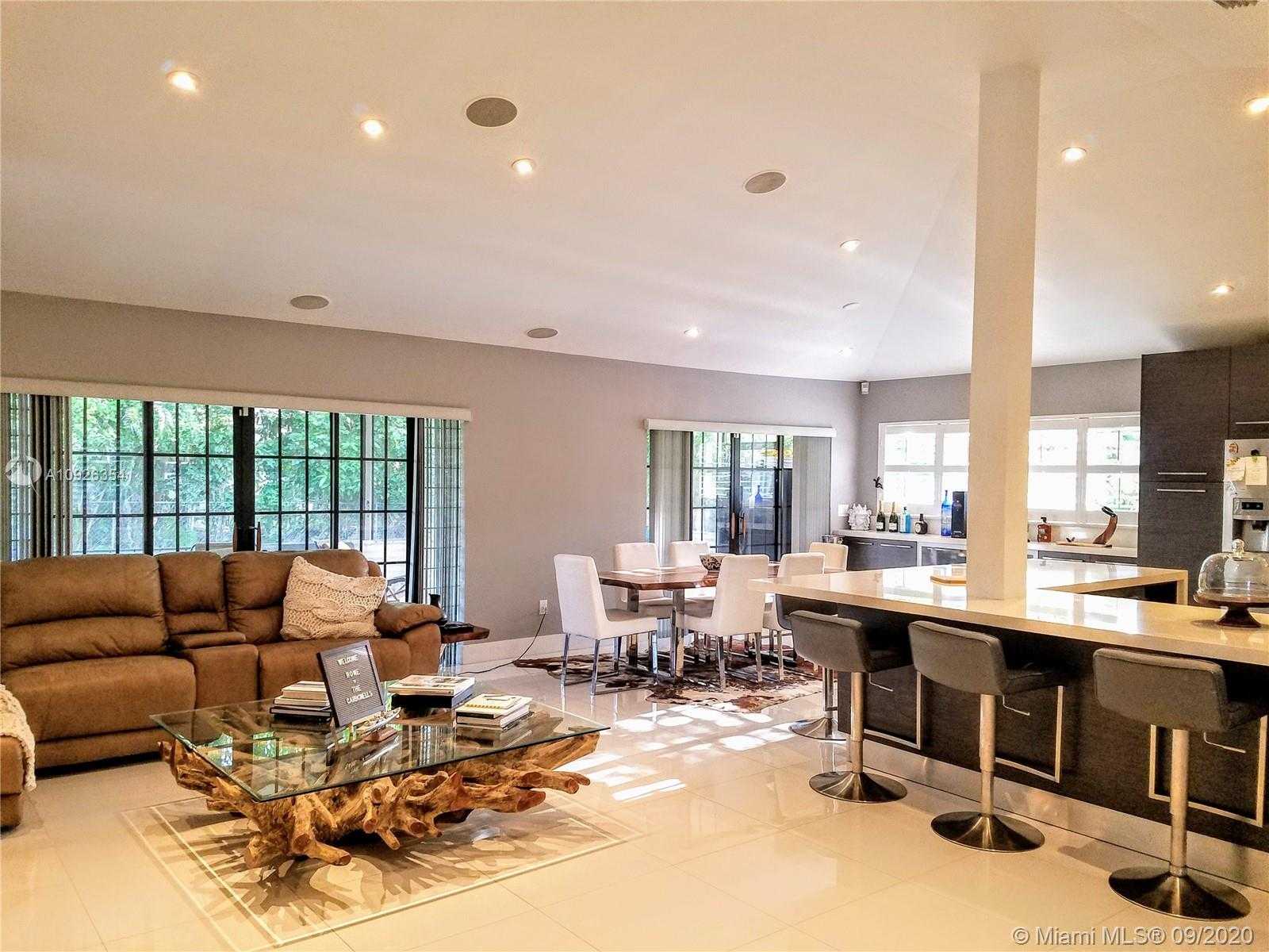 Small Image of 6440 SOUTH WEST 144TH ST, Coral Gables Number 28