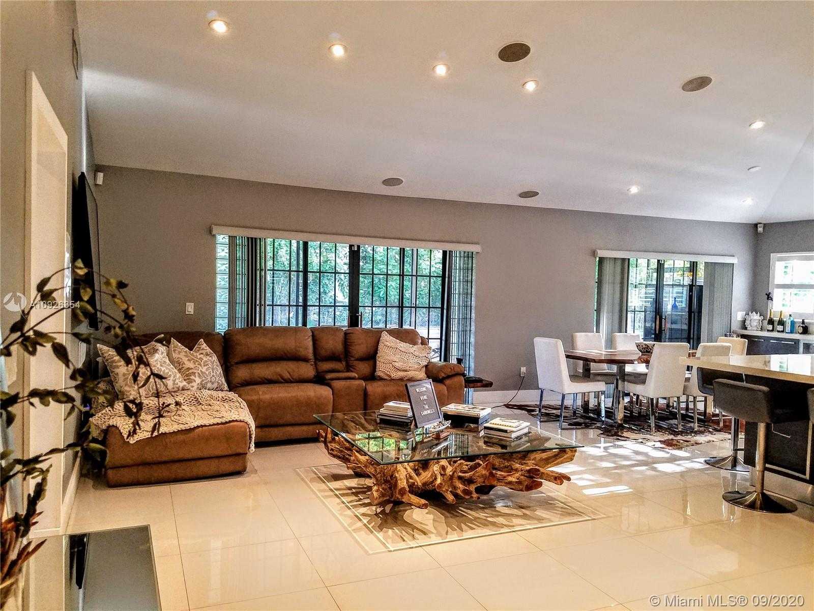 Small Image of 6440 SOUTH WEST 144TH ST, Coral Gables Number 33