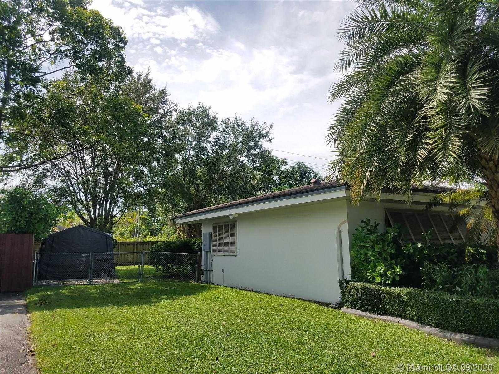 Small Image of 6440 SOUTH WEST 144TH ST, Coral Gables Number 35