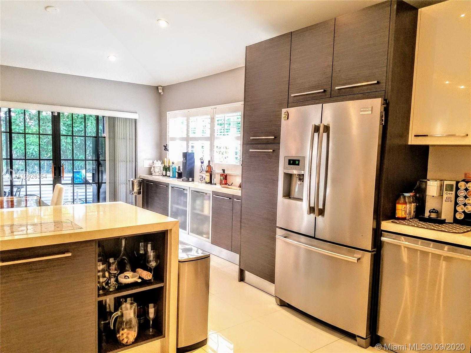 Small Image of 6440 SOUTH WEST 144TH ST, Coral Gables Number 5
