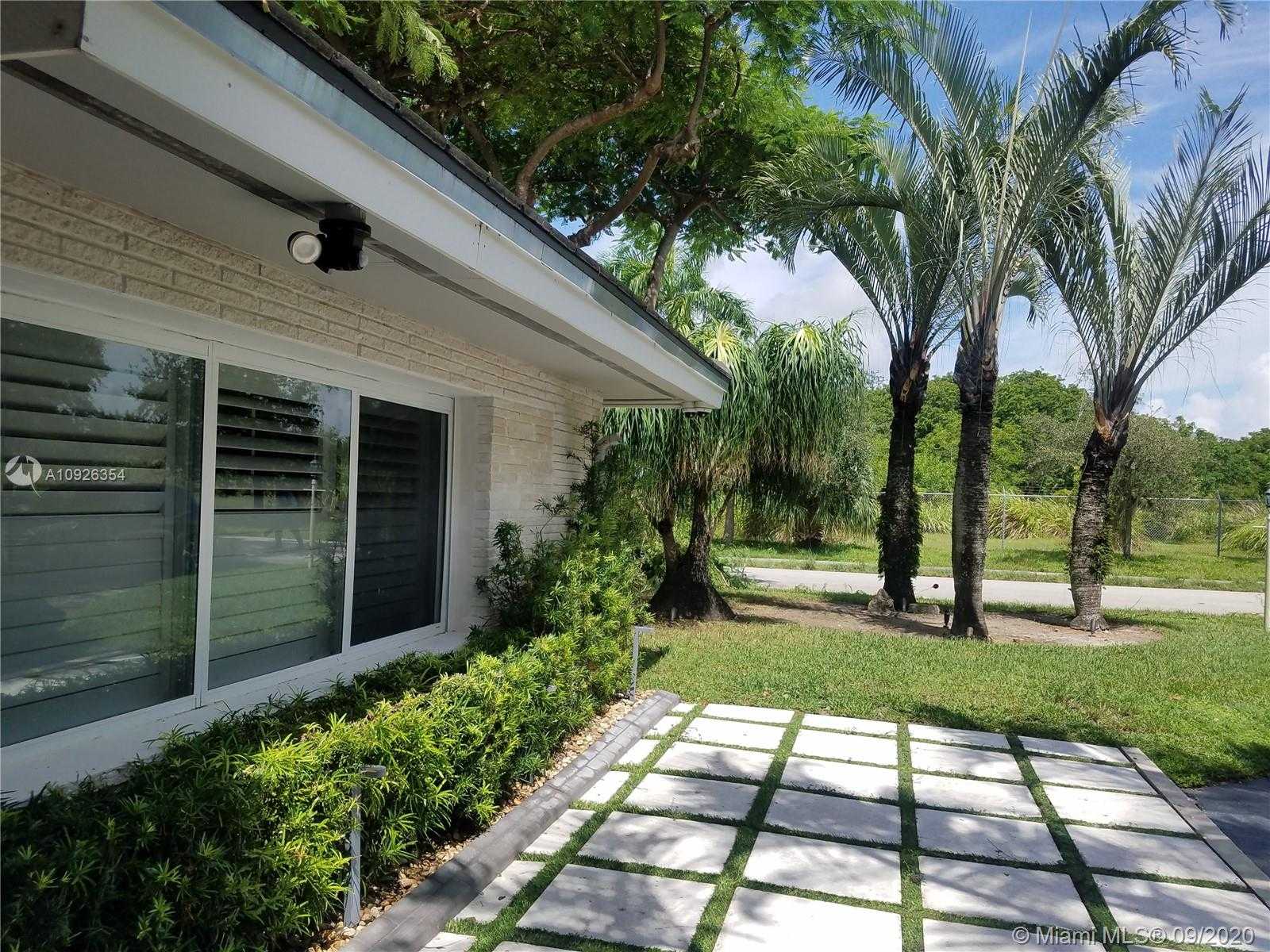 Small Image of 6440 SOUTH WEST 144TH ST, Coral Gables Number 6