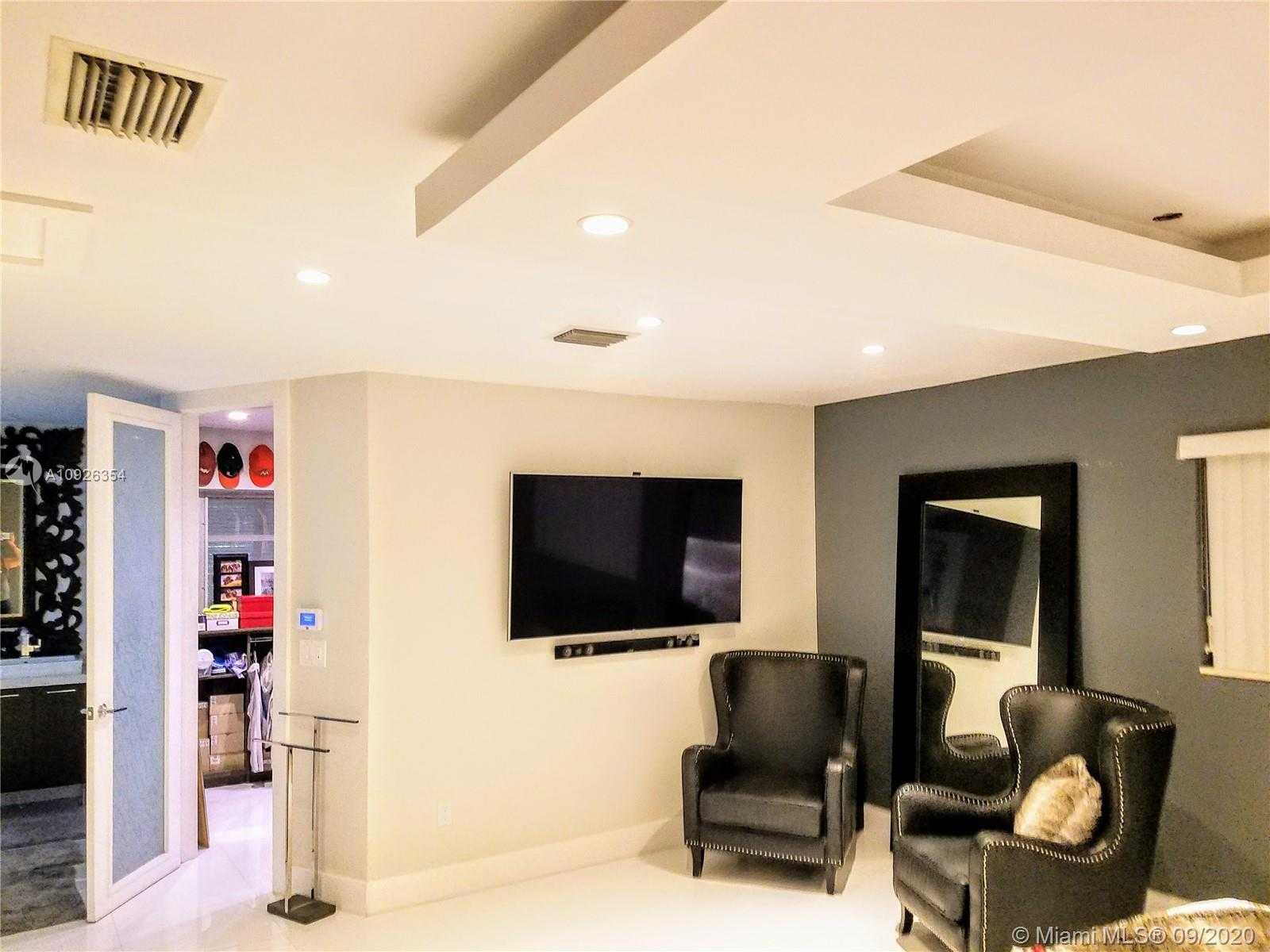 Small Image of 6440 SOUTH WEST 144TH ST, Coral Gables Number 71