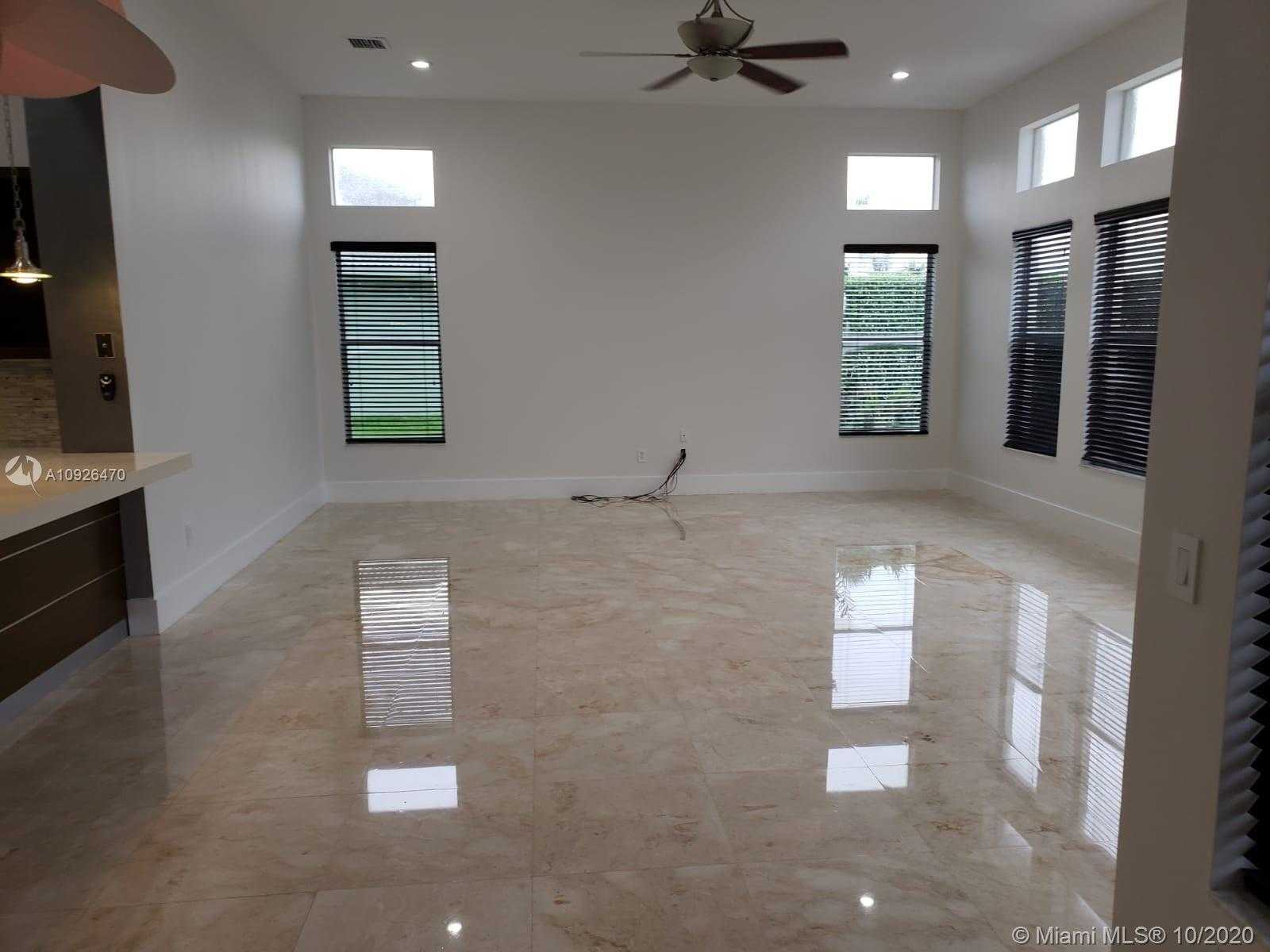 Small Image of 14954 SOUTH WEST 39TH ST, Davie Number 11