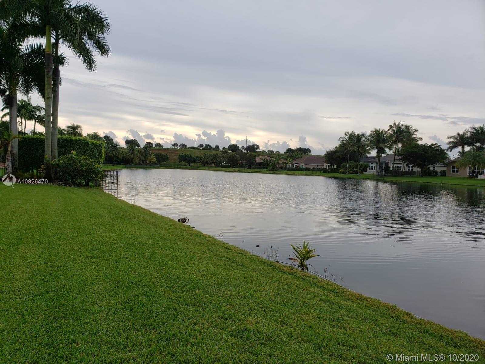 Small Image of 14954 SOUTH WEST 39TH ST, Davie Number 33