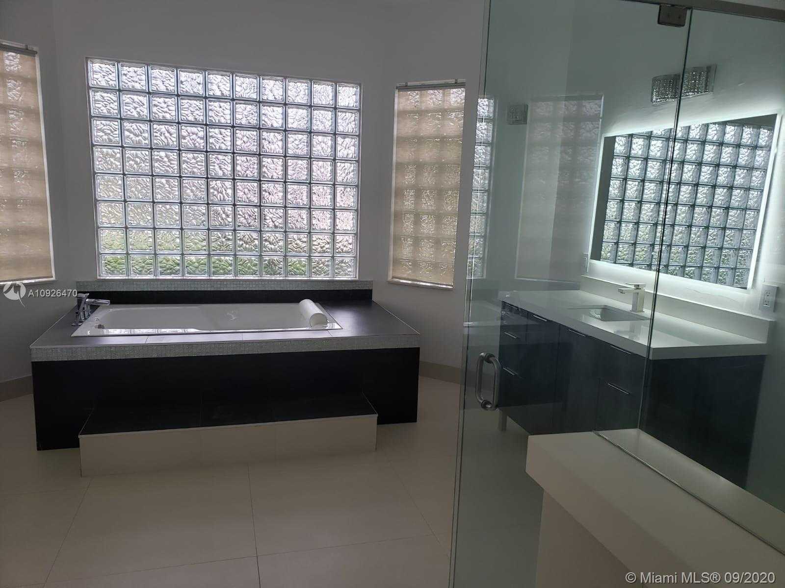 Small Image of 14954 SOUTH WEST 39TH ST, Davie Number 38