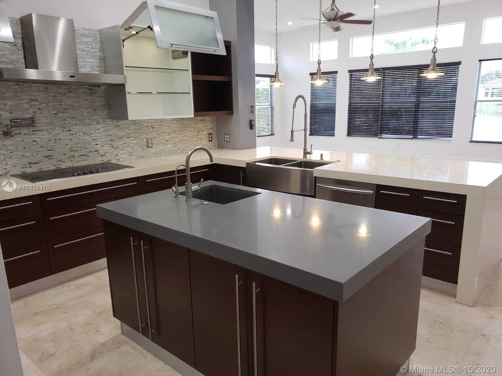 Small Image of 14954 SOUTH WEST 39TH ST, Davie Number 8