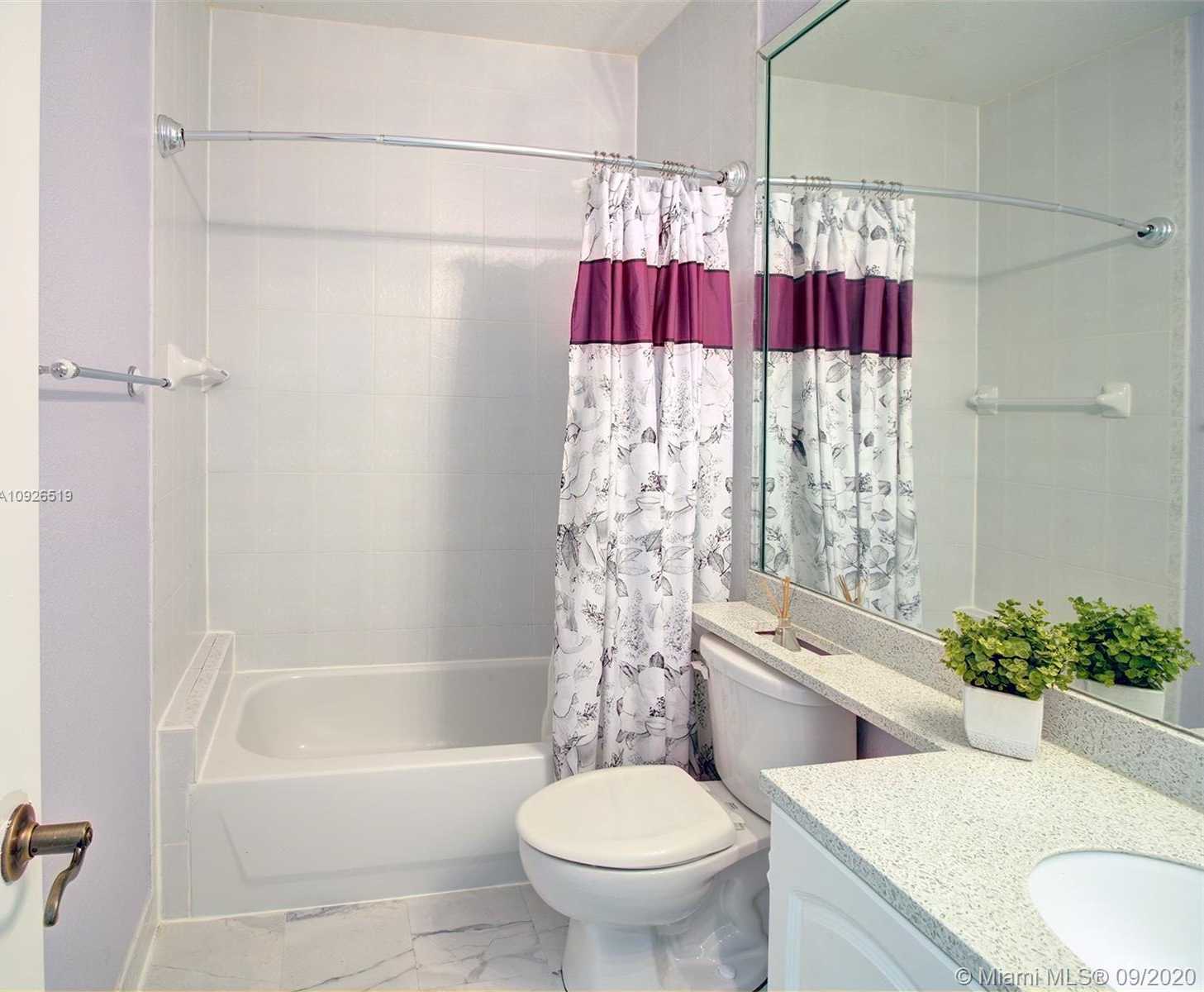 Small Image of 7784 NORTH WEST 167TH TER, Miami Lakes Number 18