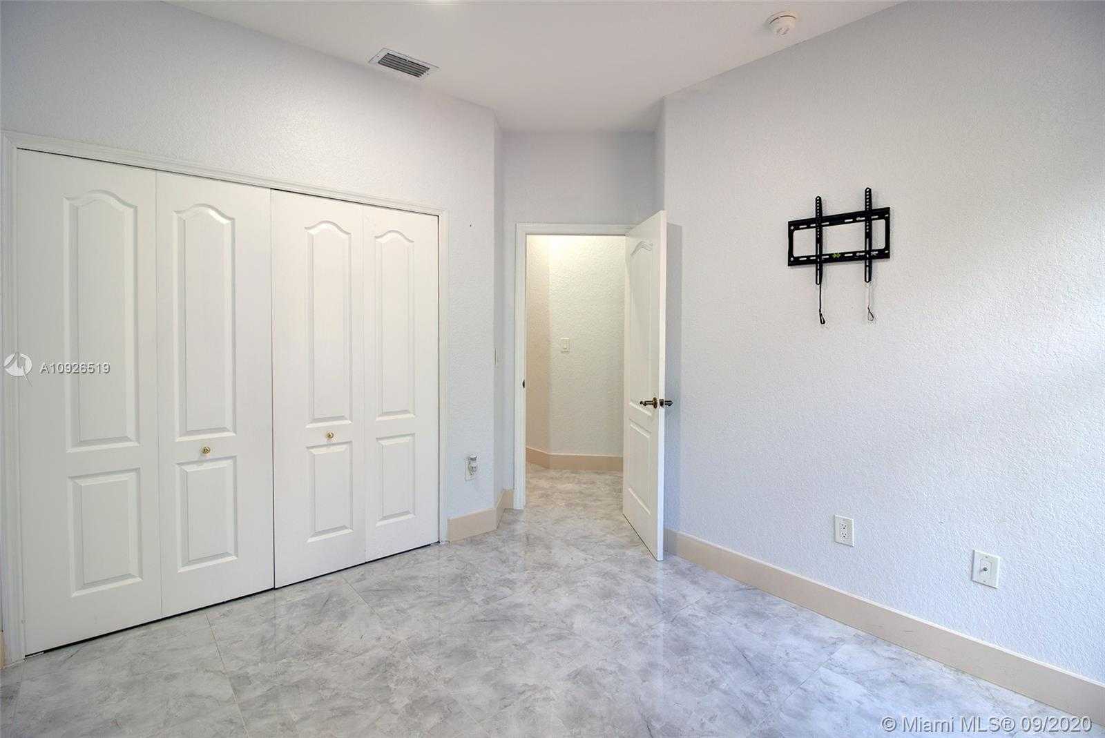 Small Image of 7784 NORTH WEST 167TH TER, Miami Lakes Number 19