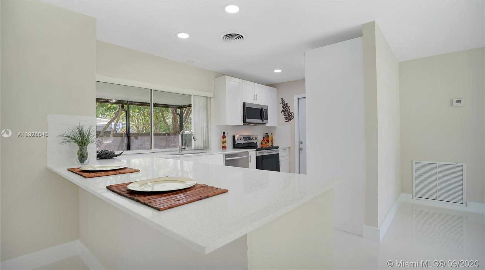 Small Image of 8650 SOUTH WEST 155TH TER, Palmetto Bay Number 12