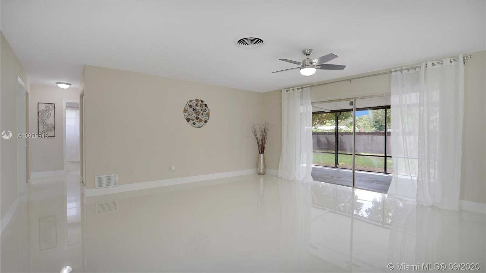 Small Image of 8650 SOUTH WEST 155TH TER, Palmetto Bay Number 22