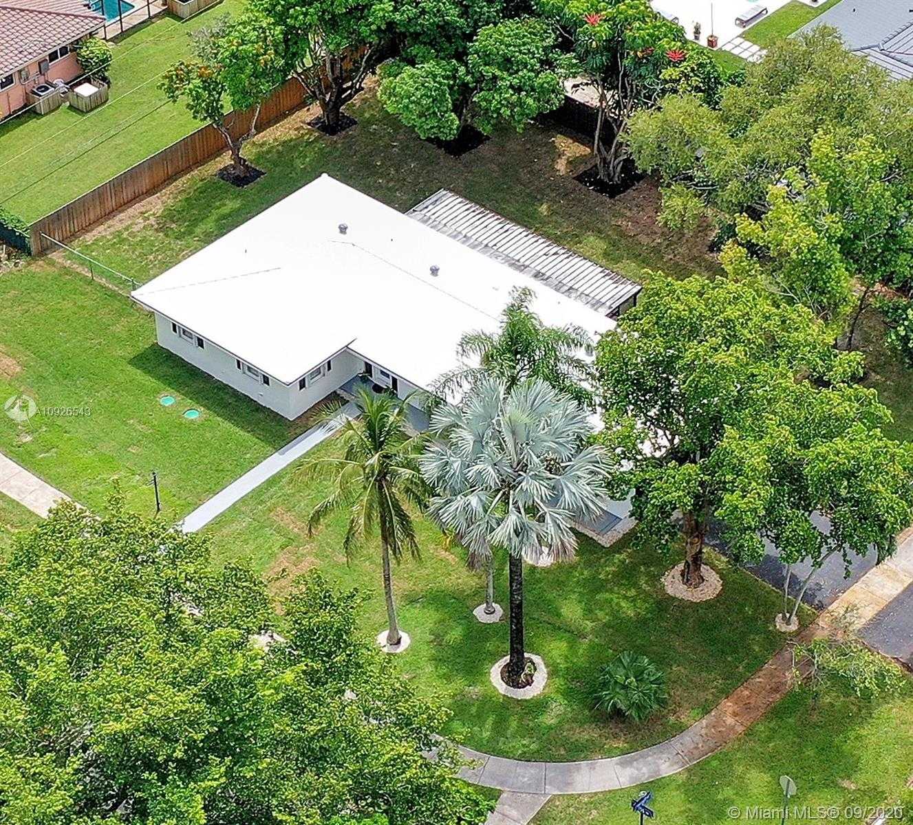 Small Image of 8650 SOUTH WEST 155TH TER, Palmetto Bay Number 27