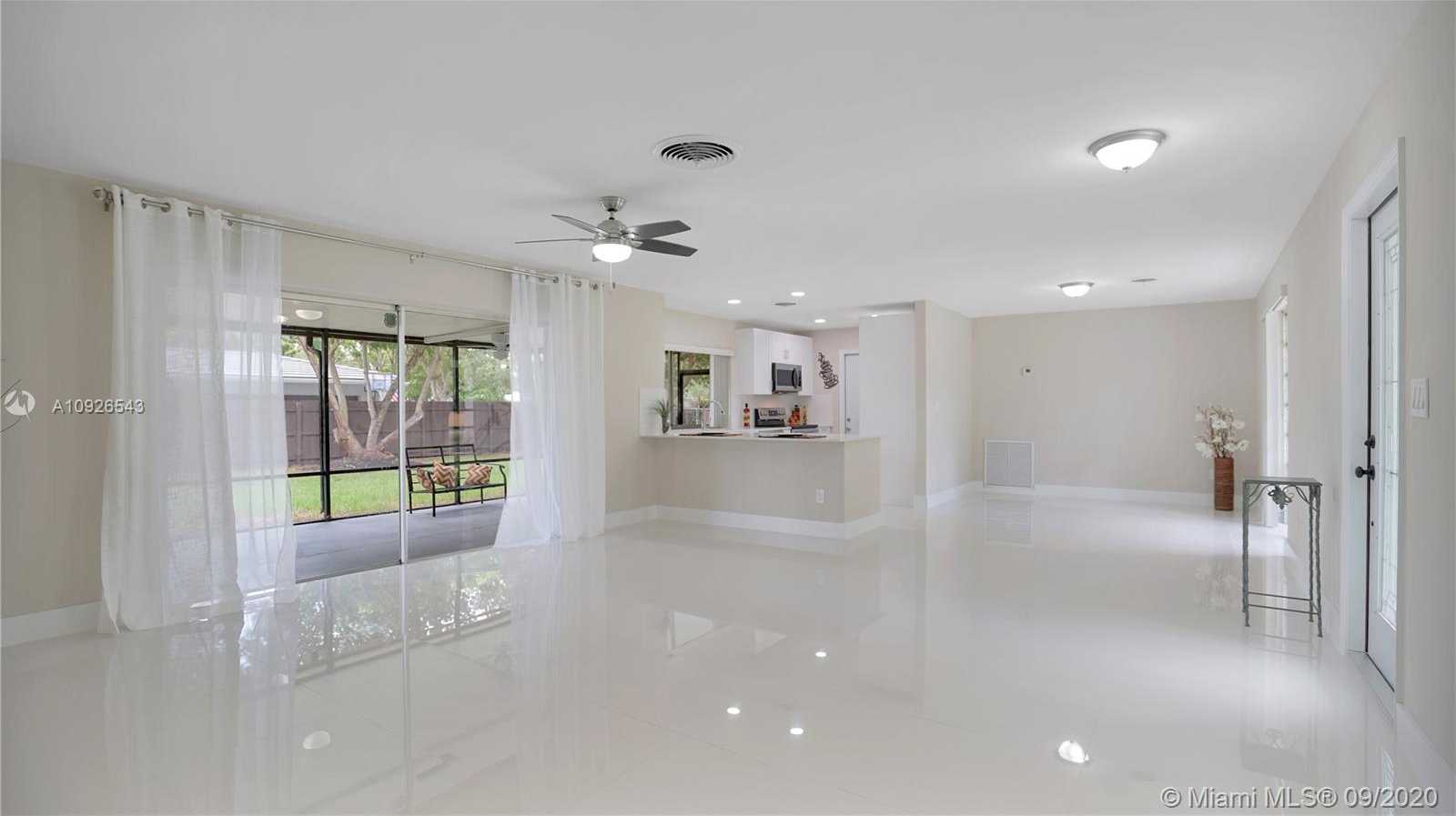 Small Image of 8650 SOUTH WEST 155TH TER, Palmetto Bay Number 8