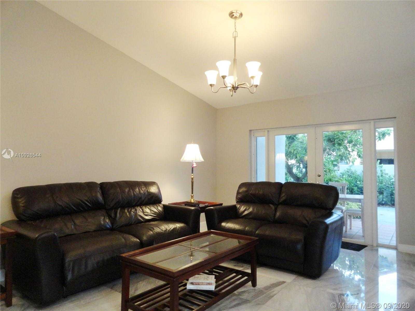Small Image of 9420 SOUTH WEST 21ST ST, Miami Number 17
