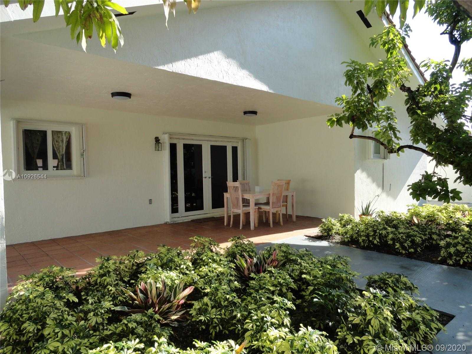 Small Image of 9420 SOUTH WEST 21ST ST, Miami Number 19