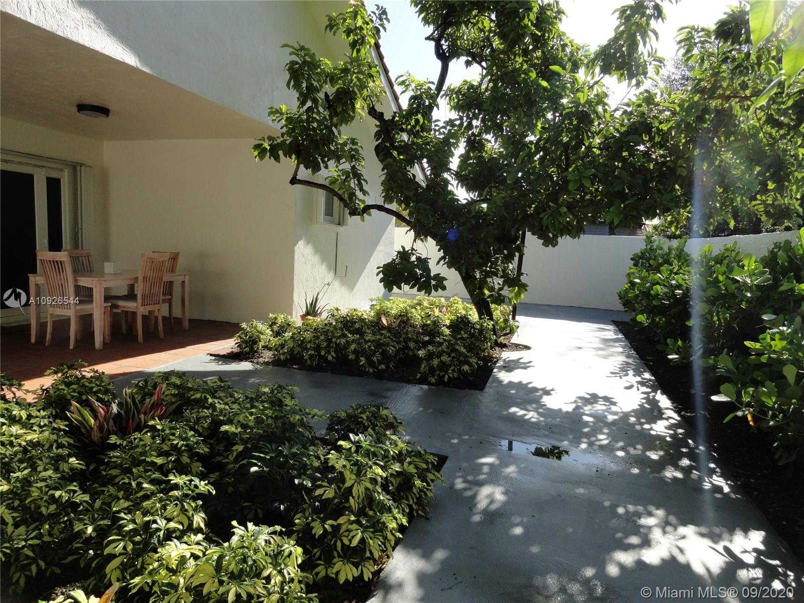 Small Image of 9420 SOUTH WEST 21ST ST, Miami Number 21