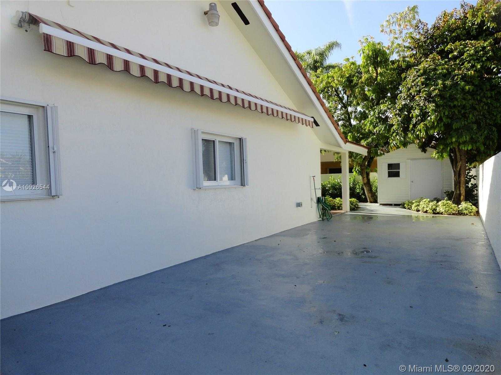 Small Image of 9420 SOUTH WEST 21ST ST, Miami Number 22