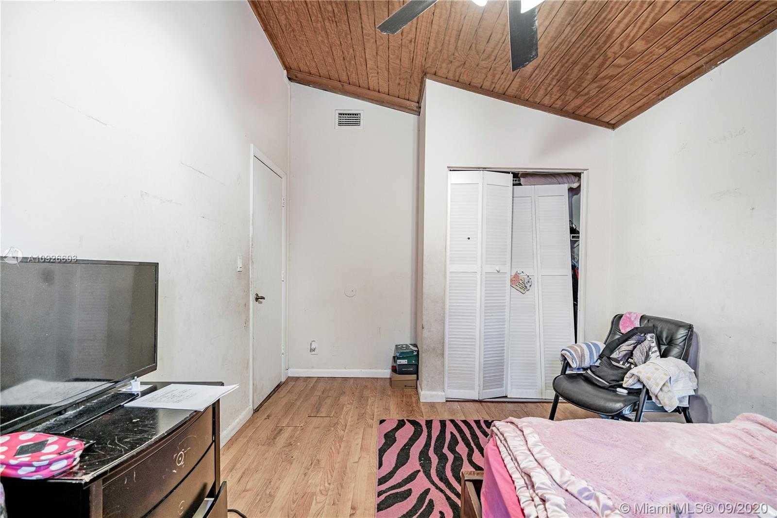 Small Image of 3621 NORTH WEST 75TH TER, Lauderhill Number 17