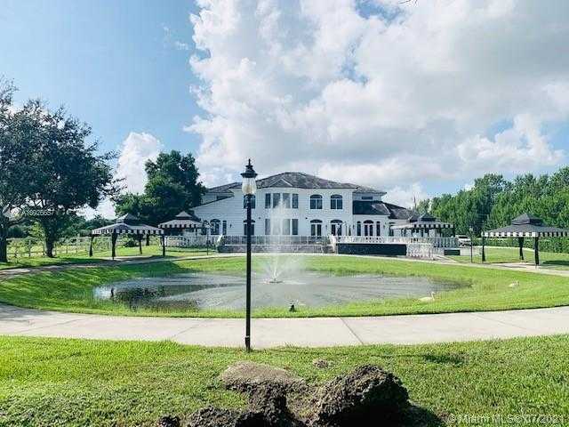 Small Image of 13951 STIRLING RD, Southwest Ranches Number 29