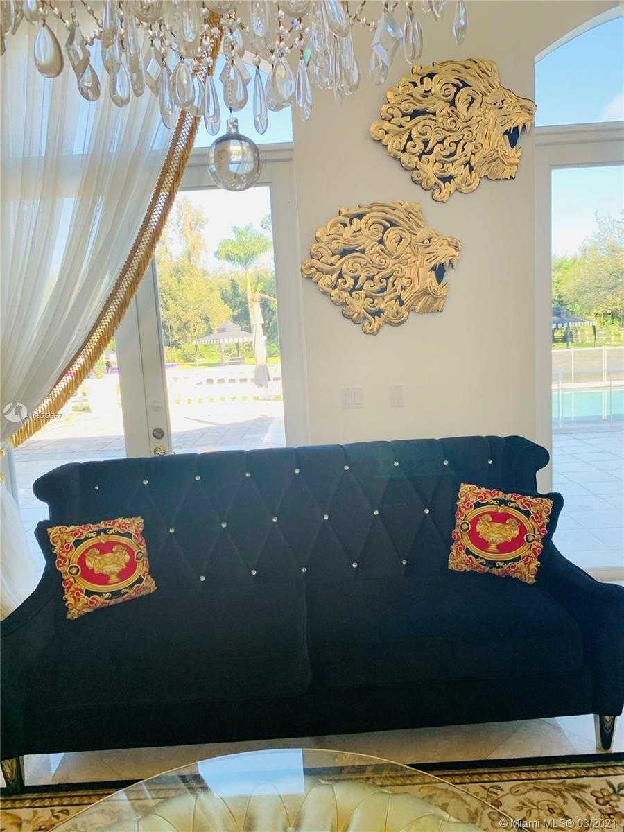 Small Image of 13951 STIRLING RD, Southwest Ranches Number 7