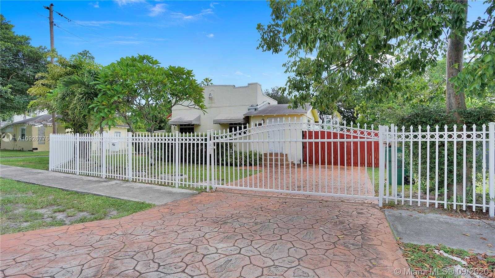 Small Image of 8629 NORTH EAST 8TH CT, Miami Number 5