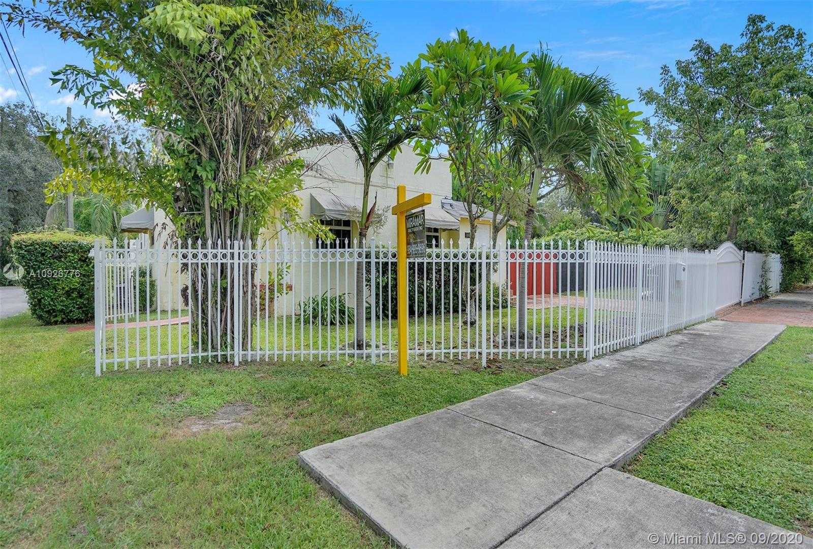 Small Image of 8629 NORTH EAST 8TH CT, Miami Number 6