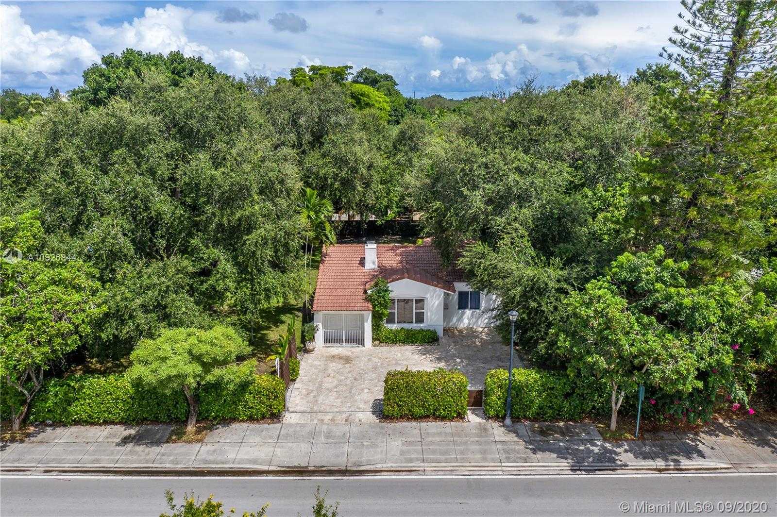 Small Image of 9509 NORTH MIAMI AVE, Miami Shores Number 10