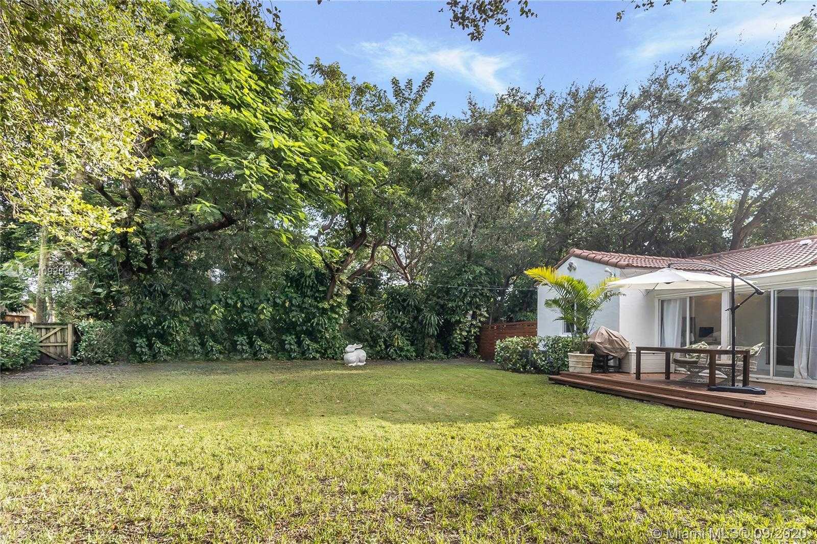 Small Image of 9509 NORTH MIAMI AVE, Miami Shores Number 19