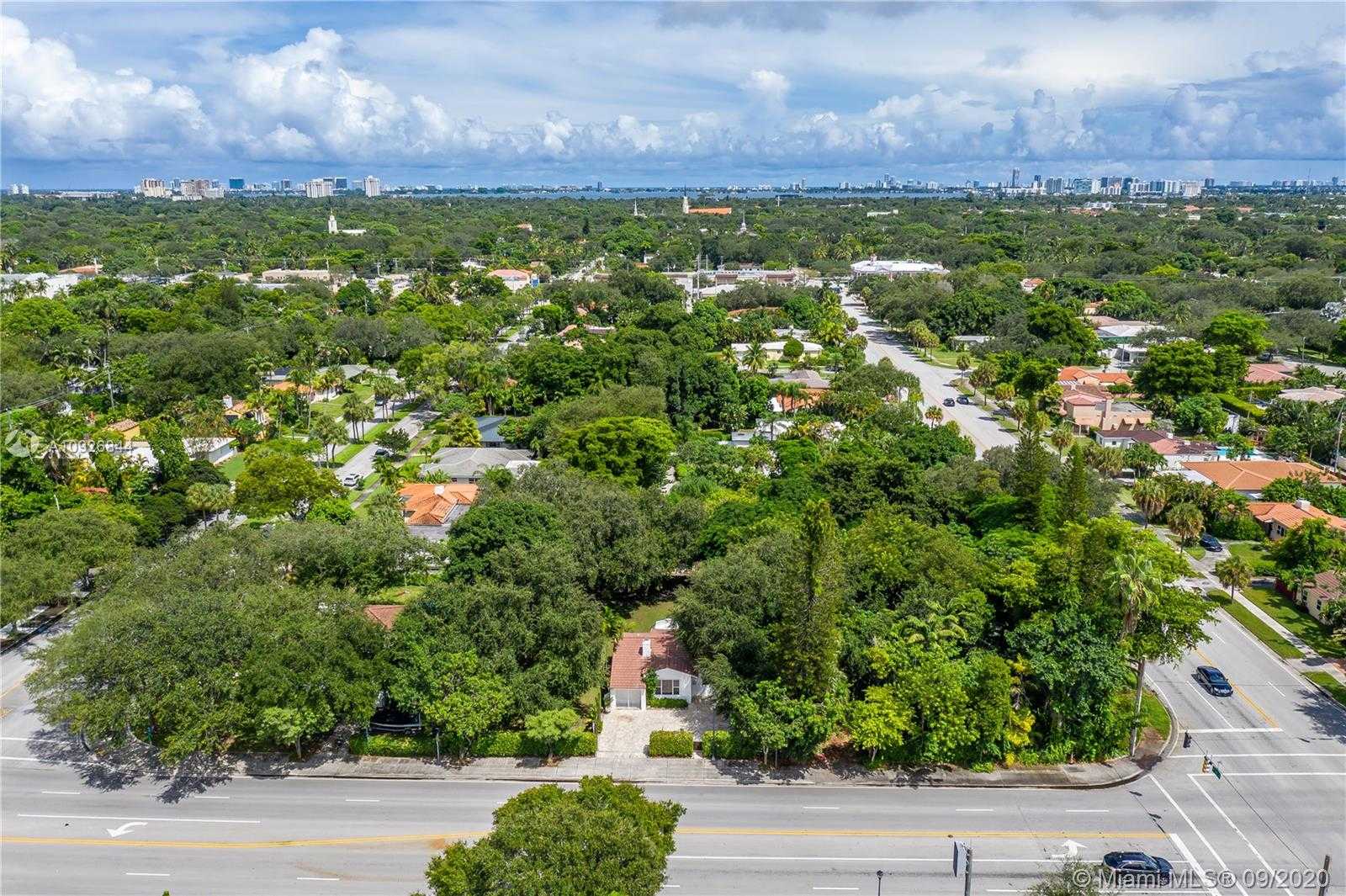 Small Image of 9509 NORTH MIAMI AVE, Miami Shores Number 24