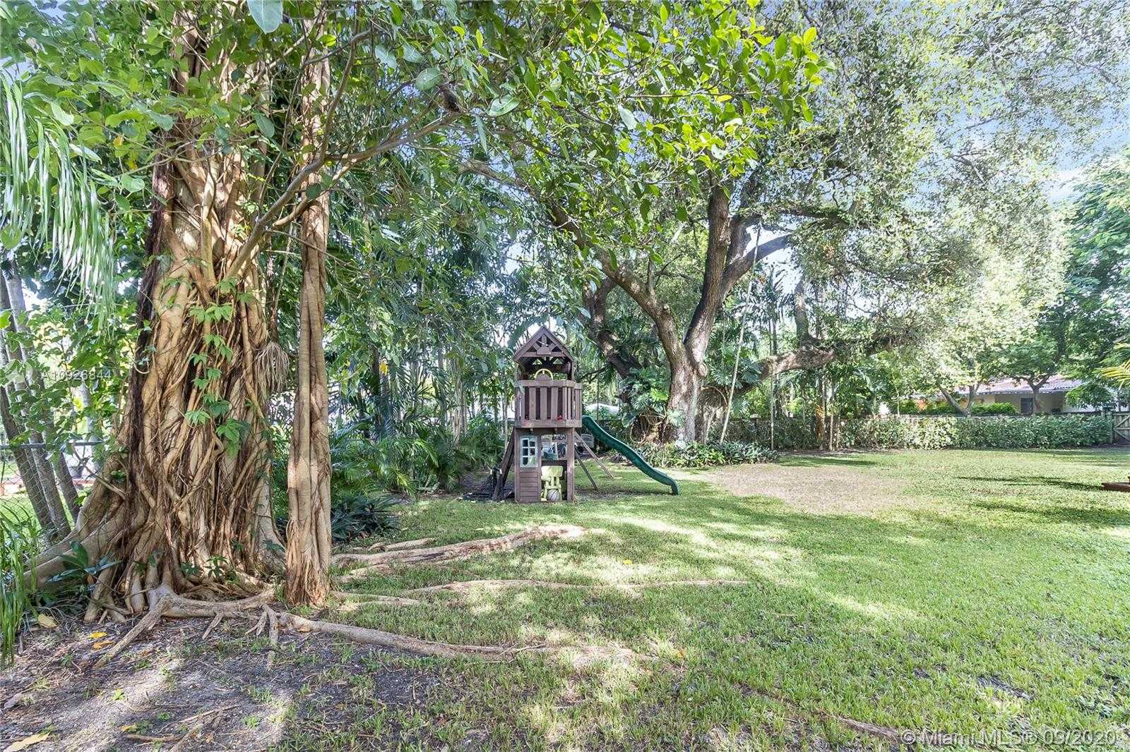 Small Image of 9509 NORTH MIAMI AVE, Miami Shores Number 33
