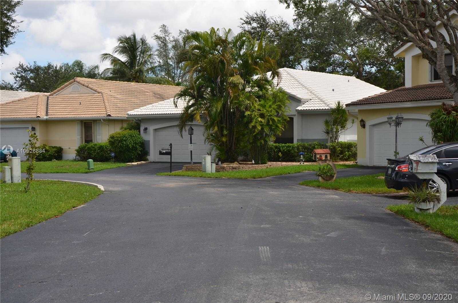 Small Image of 6201 PORTSMOUTH LN, Davie Number 3