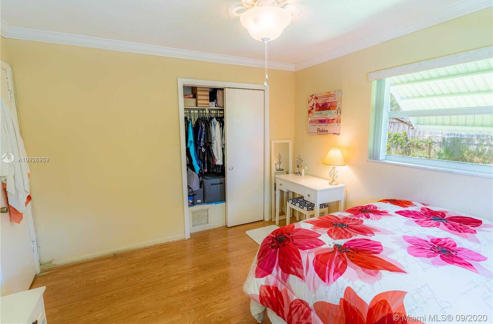 Small Image of 9469 SOUTH WEST 52ND PL, Cooper City Number 15