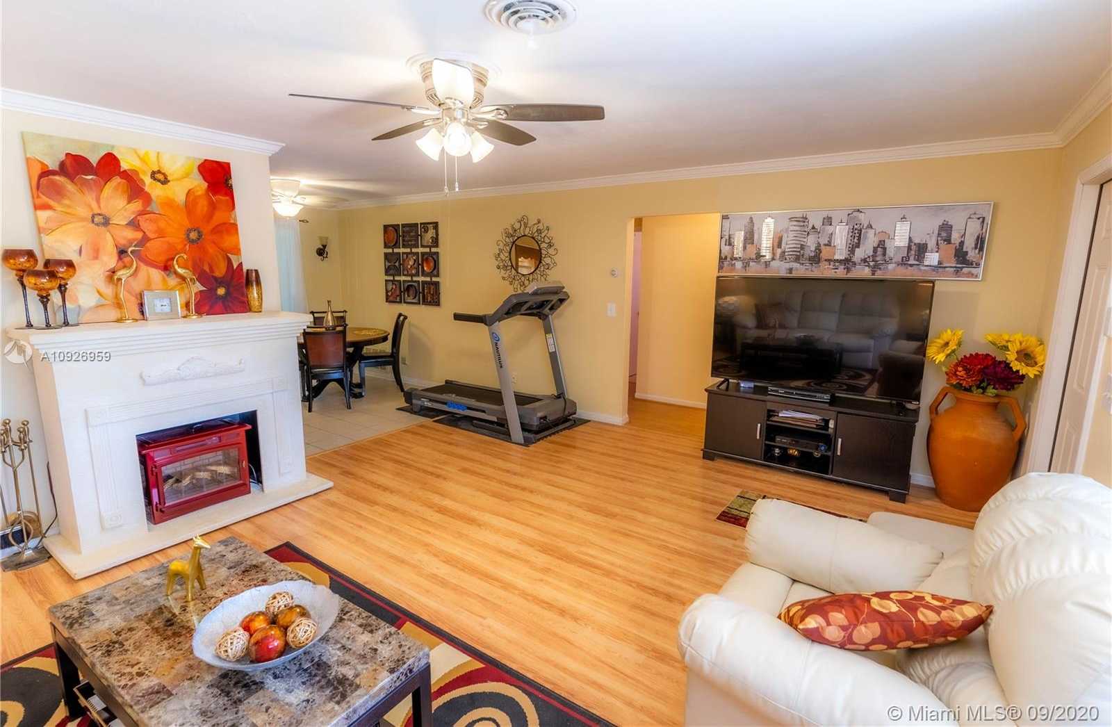Small Image of 9469 SOUTH WEST 52ND PL, Cooper City Number 4