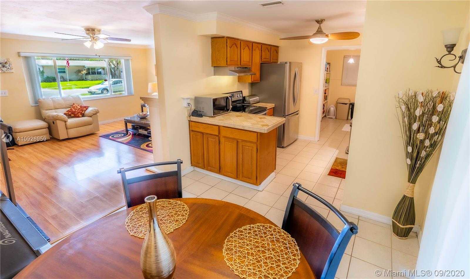 Small Image of 9469 SOUTH WEST 52ND PL, Cooper City Number 7