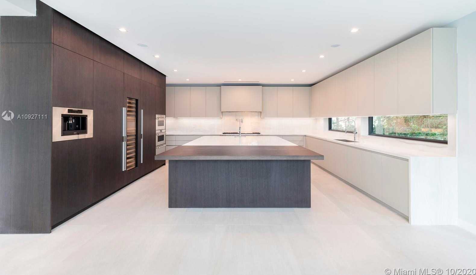 Small Image of 5470 SUNSET DR, Miami Number 12