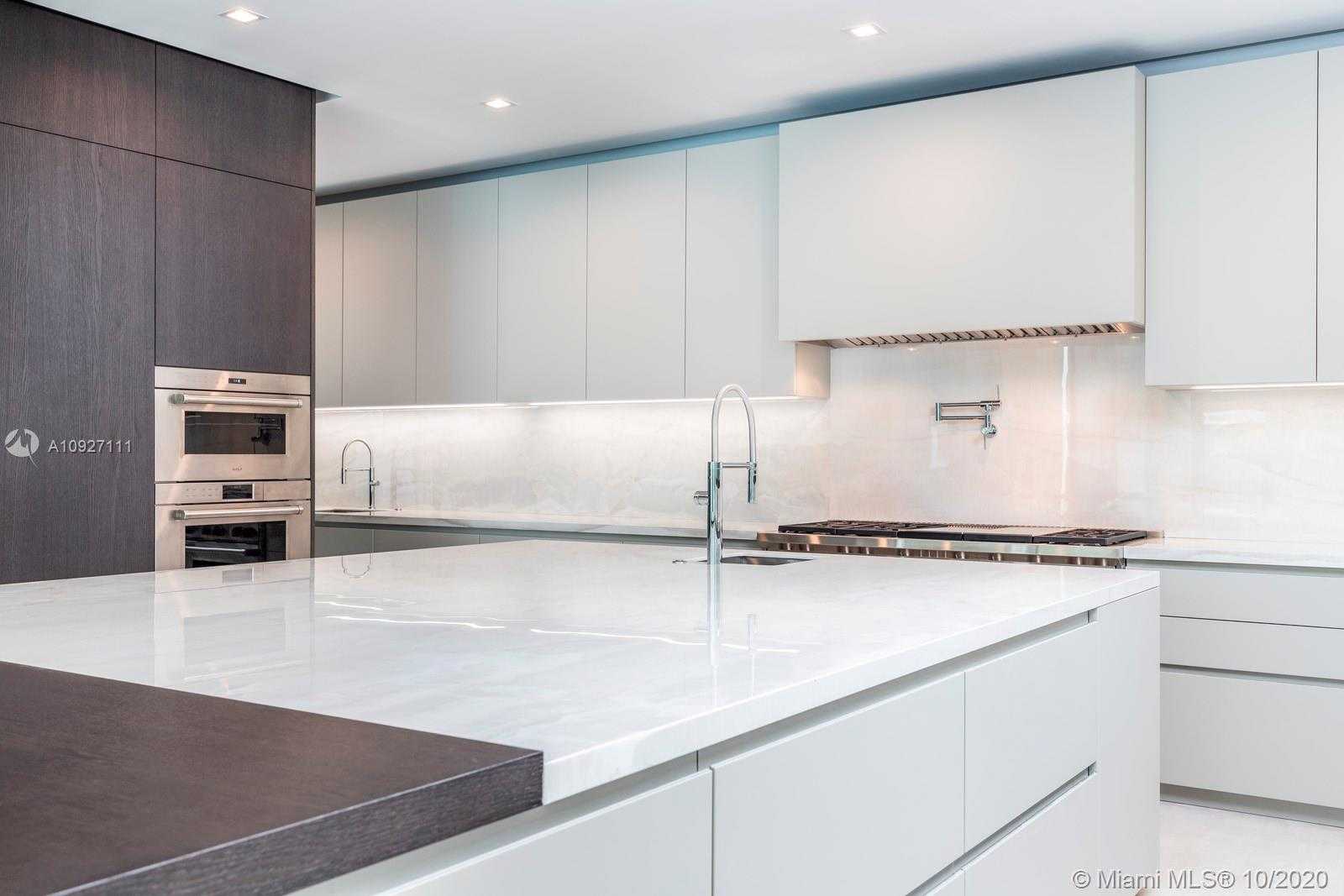 Small Image of 5470 SUNSET DR, Miami Number 13