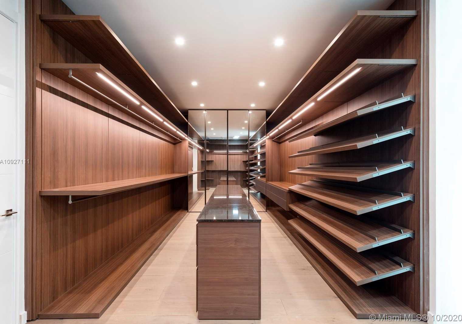 Small Image of 5470 SUNSET DR, Miami Number 17