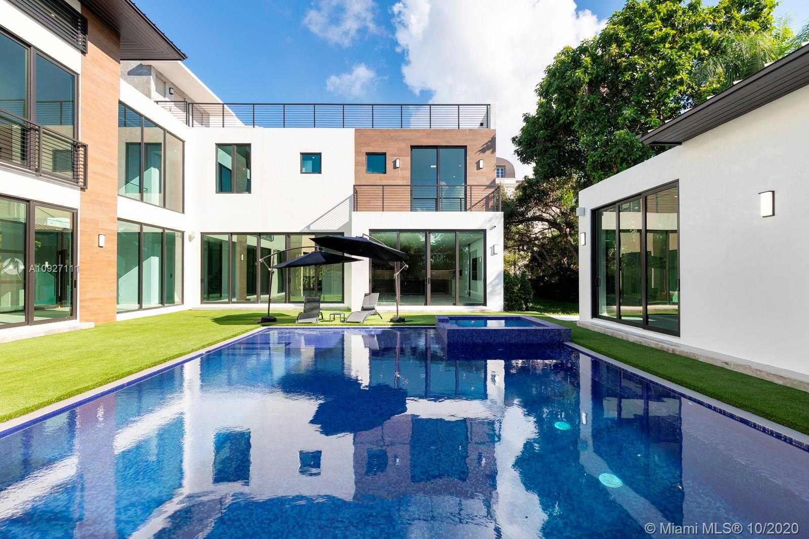 Small Image of 5470 SUNSET DR, Miami Number 3