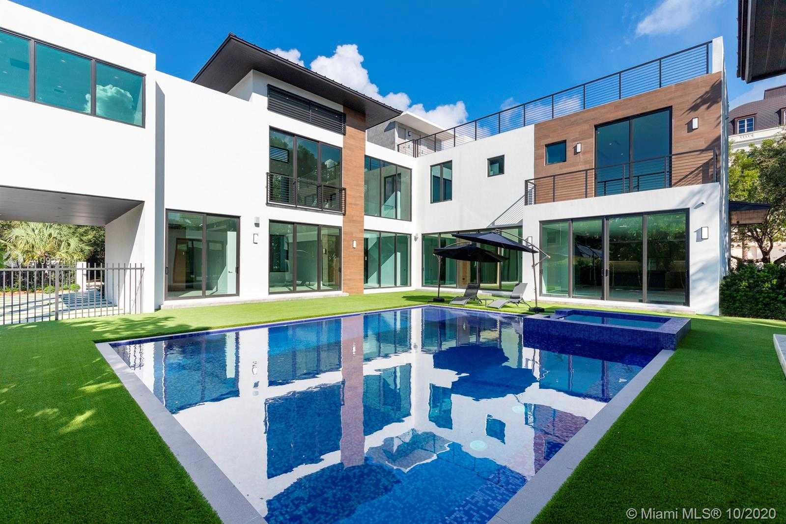 Small Image of 5470 SUNSET DR, Miami Number 4