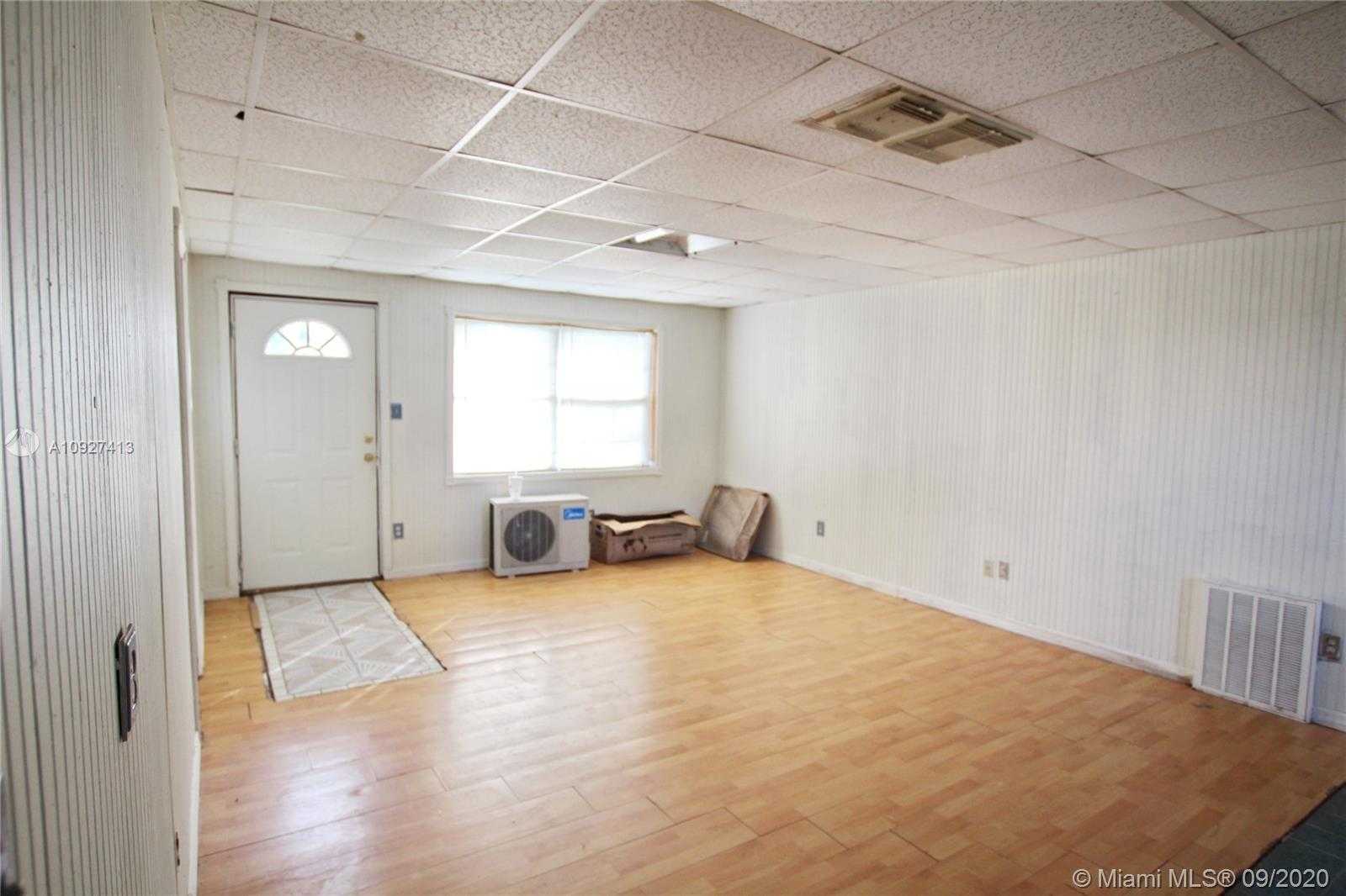 Small Image of 1052 10TH STREET, Bulkhead Ridge Number 6