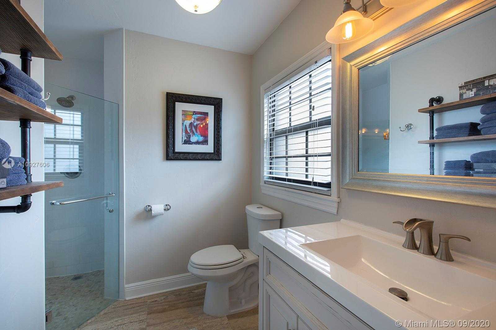Small Image of 1059 NORTH EAST 88TH ST, Miami Number 11