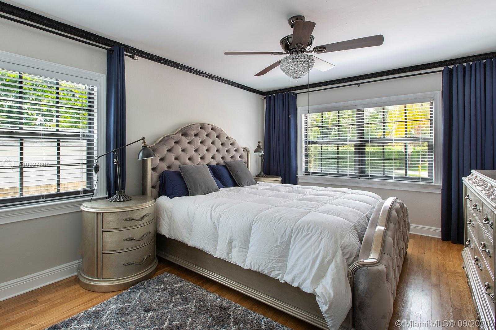 Small Image of 1059 NORTH EAST 88TH ST, Miami Number 9