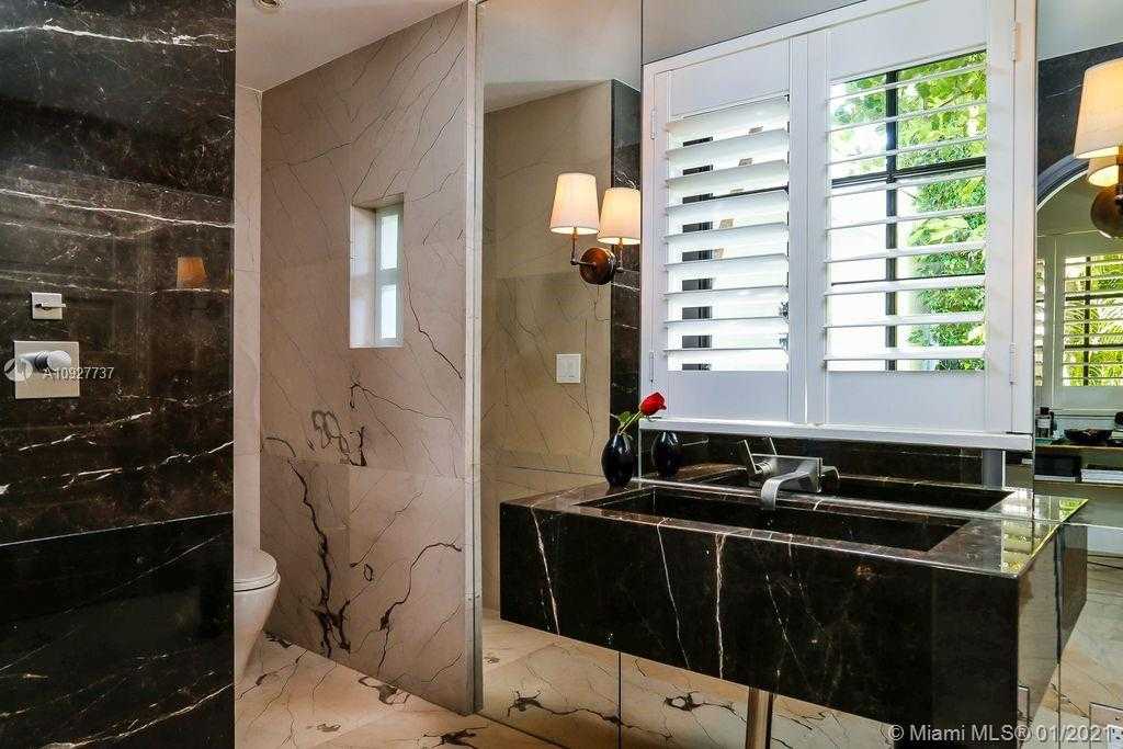 Small Image of 4437 SHERIDAN AVE, Miami Beach Number 10