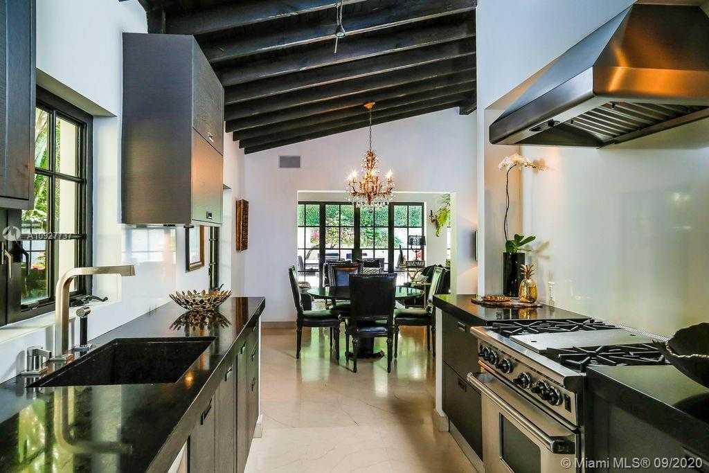 Small Image of 4437 SHERIDAN AVE, Miami Beach Number 18