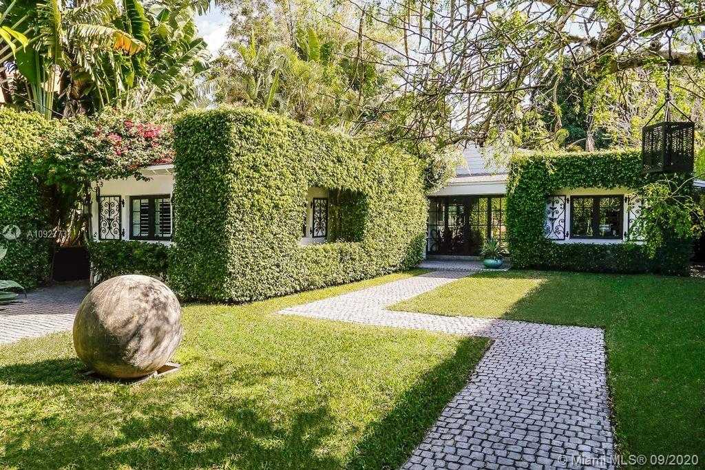Small Image of 4437 SHERIDAN AVE, Miami Beach Number 21