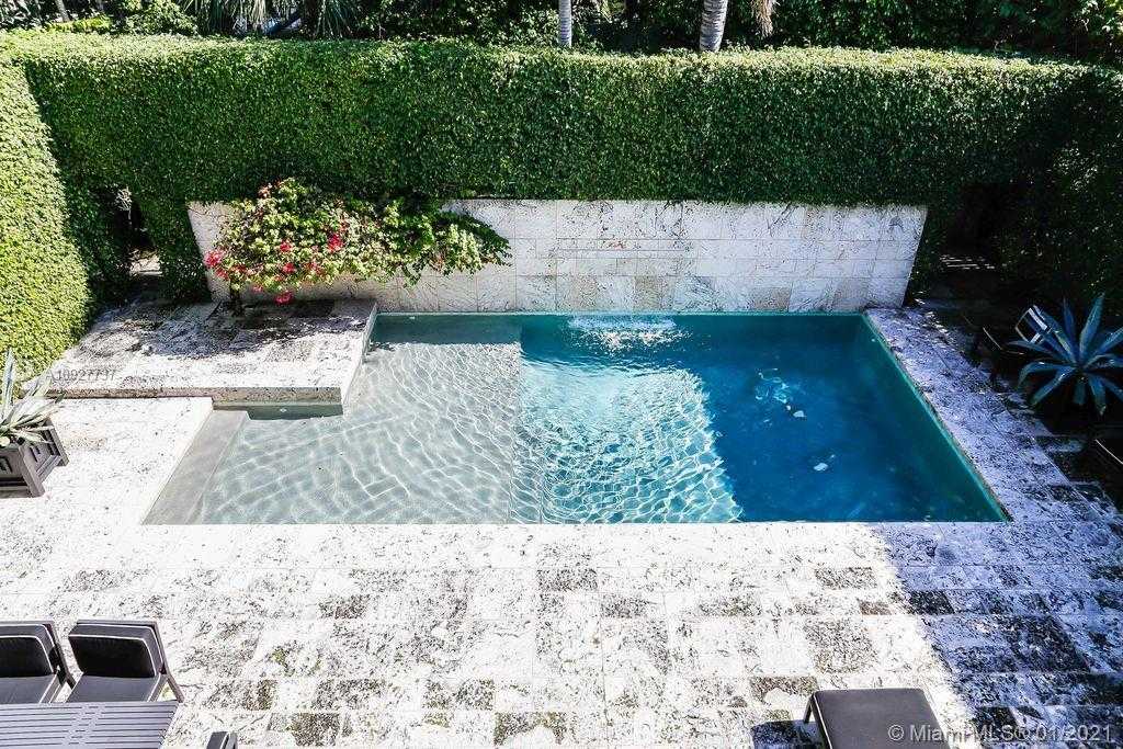 Small Image of 4437 SHERIDAN AVE, Miami Beach Number 4