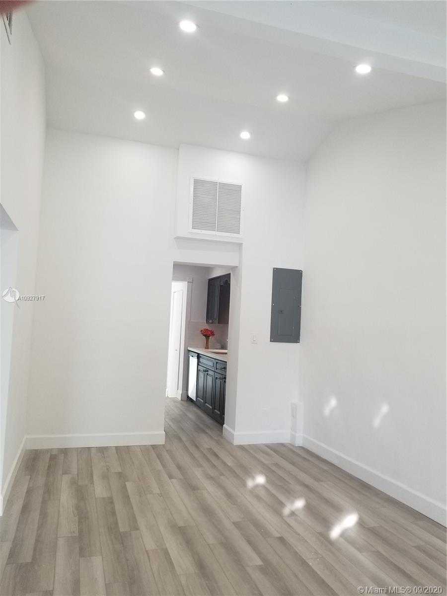 Small Image of 2740 SOUTH WEST 20TH ST, Miami Number 10
