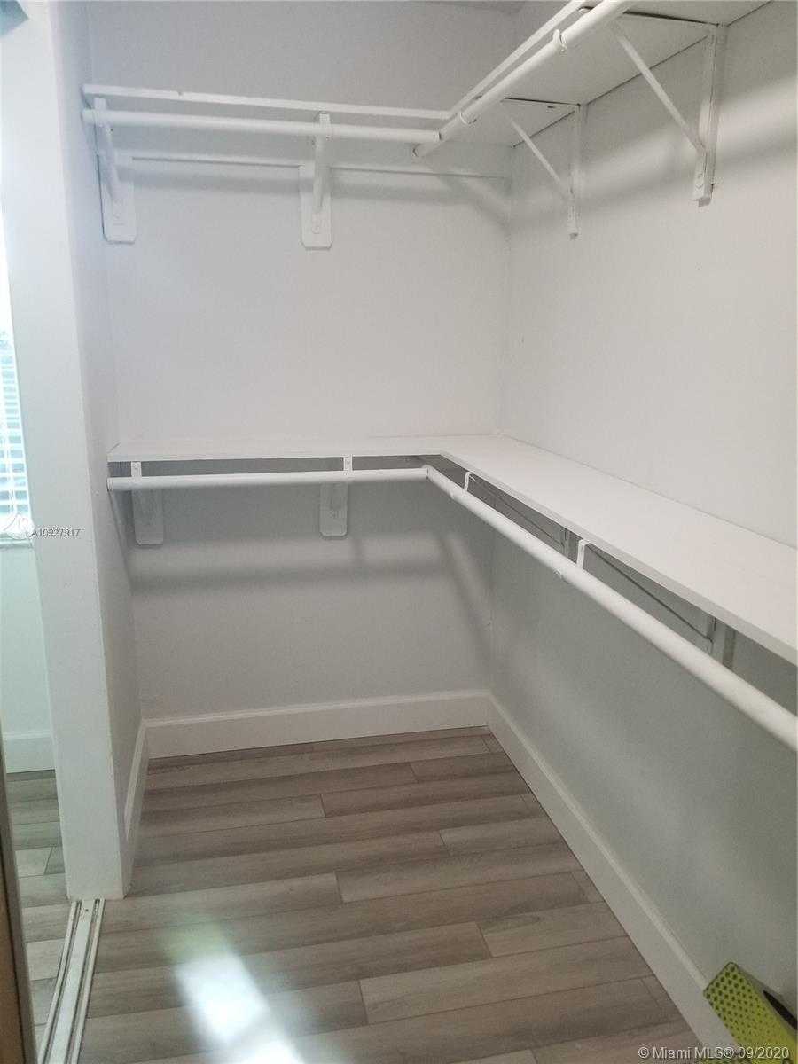 Small Image of 2740 SOUTH WEST 20TH ST, Miami Number 12