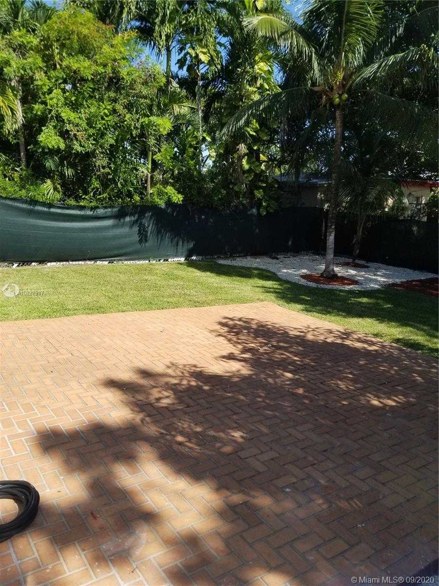 Small Image of 2740 SOUTH WEST 20TH ST, Miami Number 16