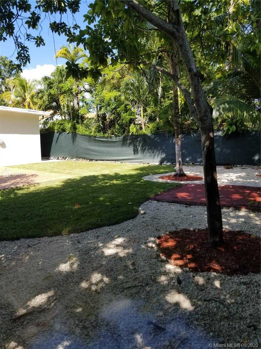 Small Image of 2740 SOUTH WEST 20TH ST, Miami Number 17